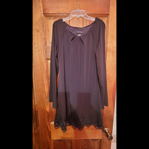 TeezeMe Size M Black Lace Cocktail Dress - Picture 5 of 5